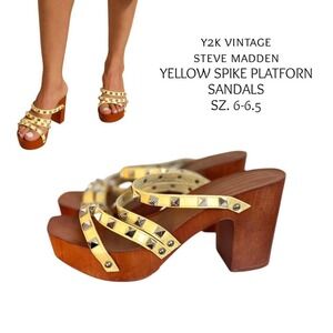 Y2K VINTAGE YELLOW SPIKE STUDDED PLATFORM WOODEN SANDALS STEVE MADDEN GIRL 6-6.5